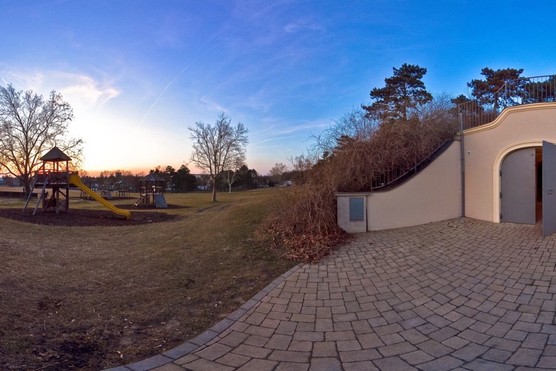 Kellerberg Panorama und Eingang kleines Gewölbe